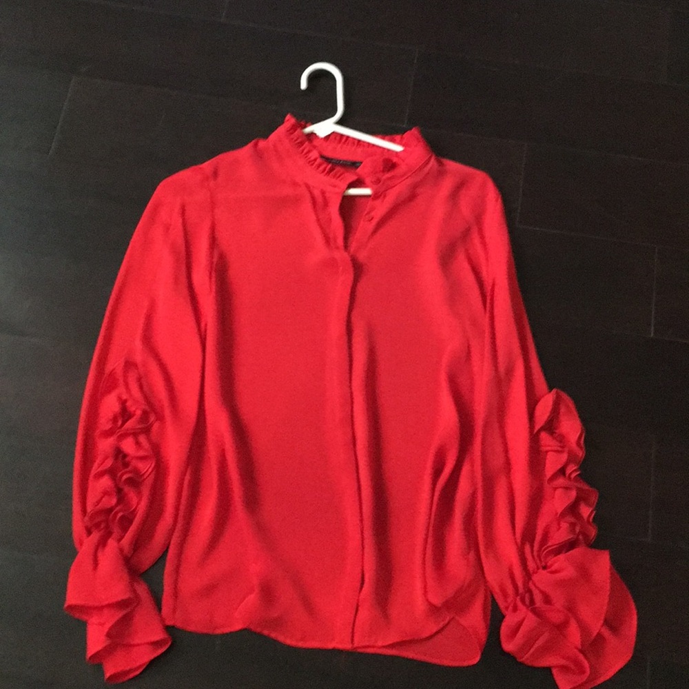 Zara red ruffle button down top